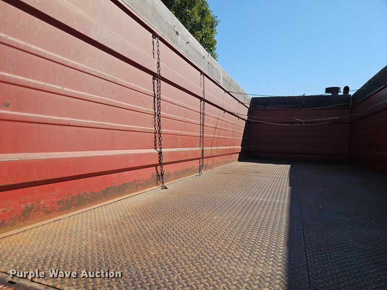 image for item DR8761 1979 GMC Astro 95 dump flatbed truck