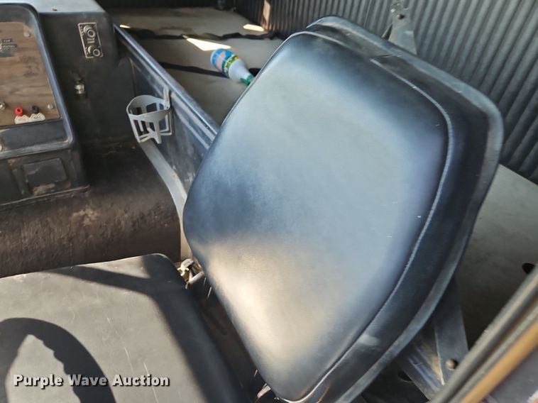 image for item DR8761 1979 GMC Astro 95 dump flatbed truck