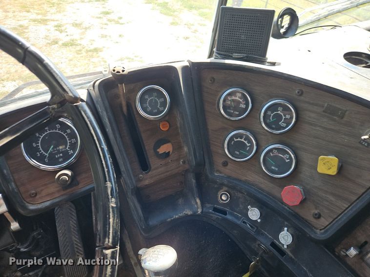 image for item DR8761 1979 GMC Astro 95 dump flatbed truck