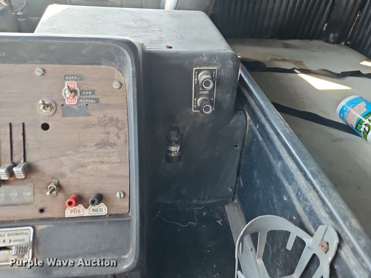 image for item DR8761 1979 GMC Astro 95 dump flatbed truck