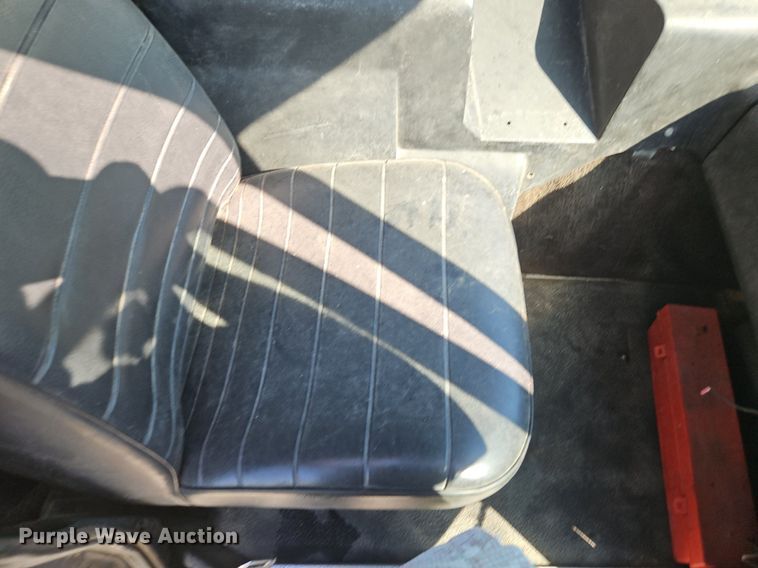 image for item DR8761 1979 GMC Astro 95 dump flatbed truck