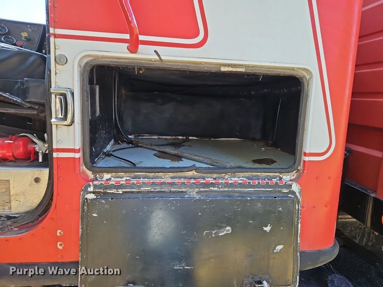 image for item DR8761 1979 GMC Astro 95 dump flatbed truck