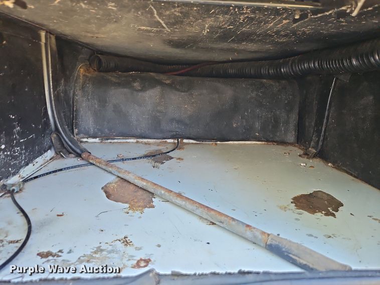 image for item DR8761 1979 GMC Astro 95 dump flatbed truck