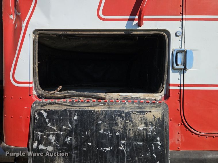 image for item DR8761 1979 GMC Astro 95 dump flatbed truck