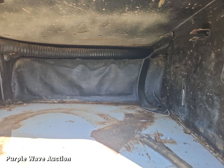 image for item DR8761 1979 GMC Astro 95 dump flatbed truck