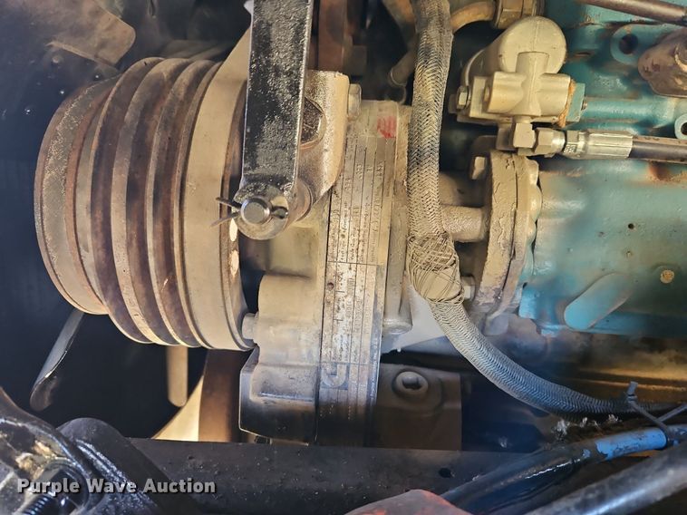 image for item DR8761 1979 GMC Astro 95 dump flatbed truck