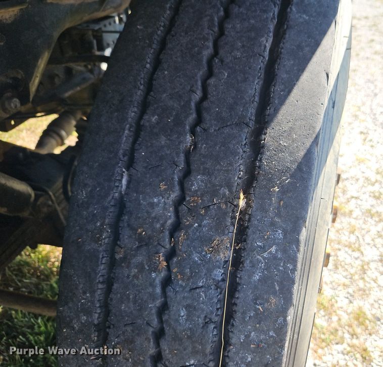 image for item DR8761 1979 GMC Astro 95 dump flatbed truck