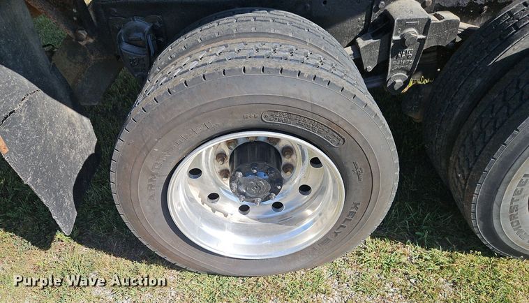 image for item DR8761 1979 GMC Astro 95 dump flatbed truck