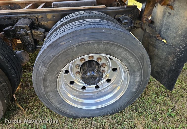 image for item DR8761 1979 GMC Astro 95 dump flatbed truck