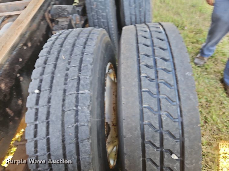 image for item DR8761 1979 GMC Astro 95 dump flatbed truck