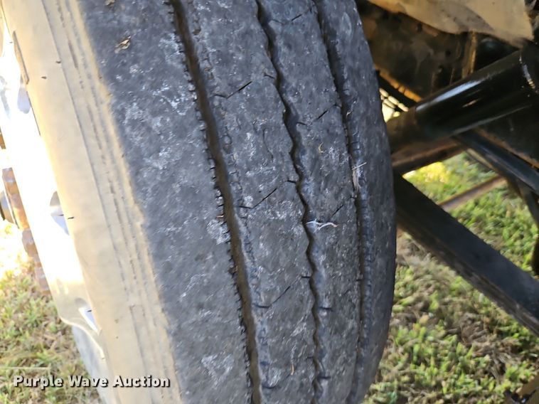 image for item DR8761 1979 GMC Astro 95 dump flatbed truck