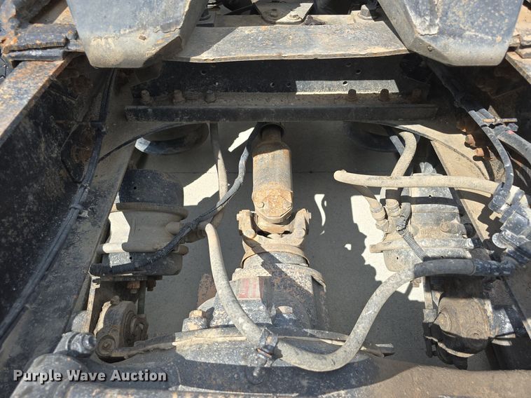 image for item DS4780 1998 Freightliner FLD132064T semi truck