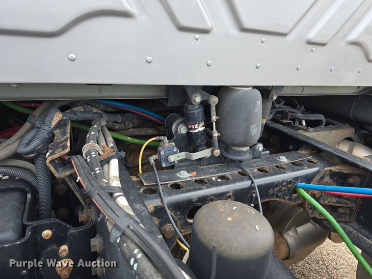 image for item DS4813 2014 International Eagle ProStar semi truck