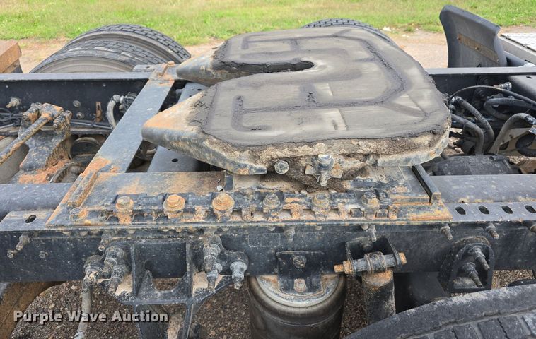 image for item DS4813 2014 International Eagle ProStar semi truck