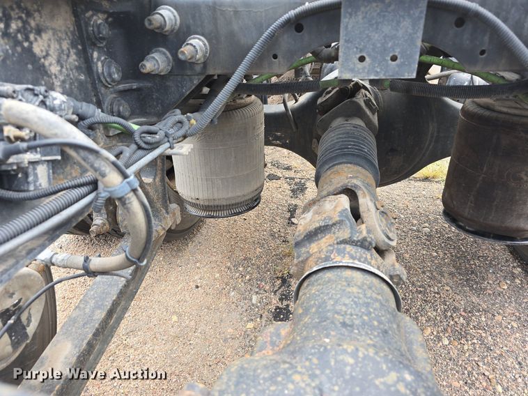 image for item DS4813 2014 International Eagle ProStar semi truck