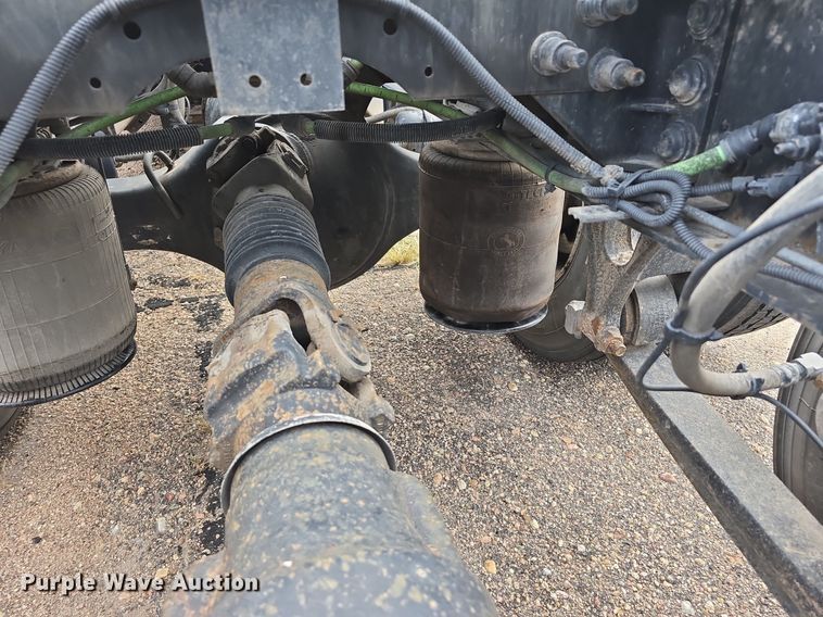 image for item DS4813 2014 International Eagle ProStar semi truck