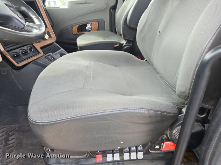 image for item DS4813 2014 International Eagle ProStar semi truck