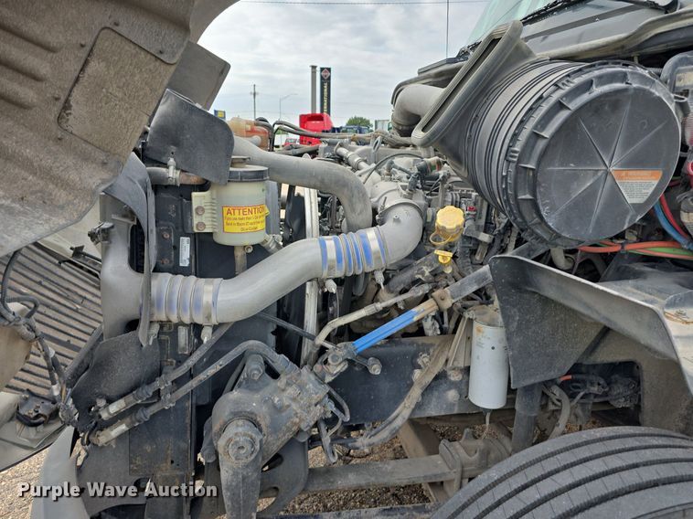 image for item DS4813 2014 International Eagle ProStar semi truck