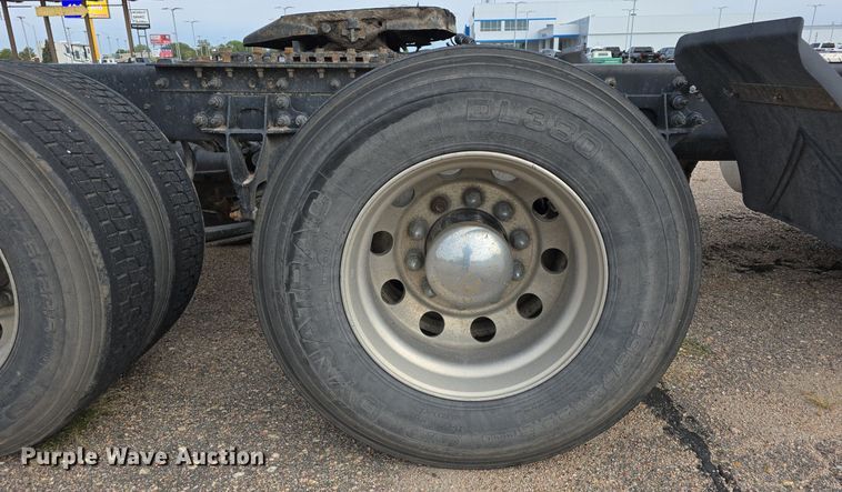 image for item DS4813 2014 International Eagle ProStar semi truck