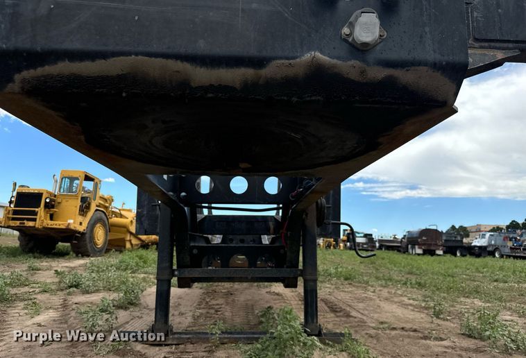 image for item DS7519 2016 Kaufman LT42S log trailer