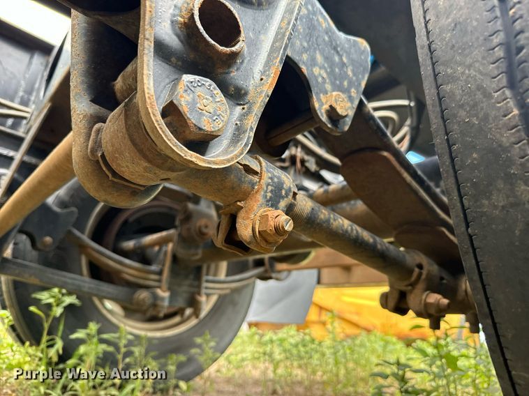 image for item DS7519 2016 Kaufman LT42S log trailer