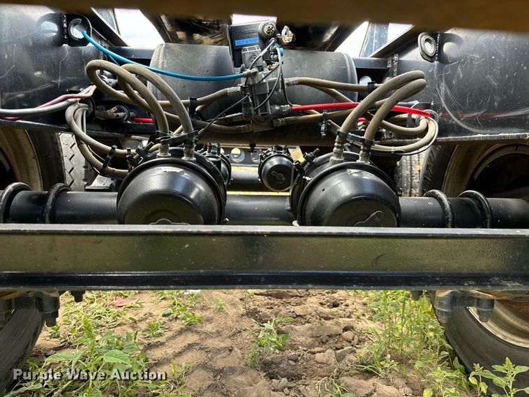 image for item DS7519 2016 Kaufman LT42S log trailer