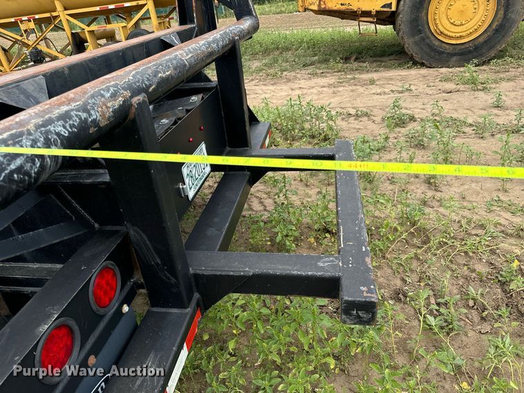 image for item DS7519 2016 Kaufman LT42S log trailer