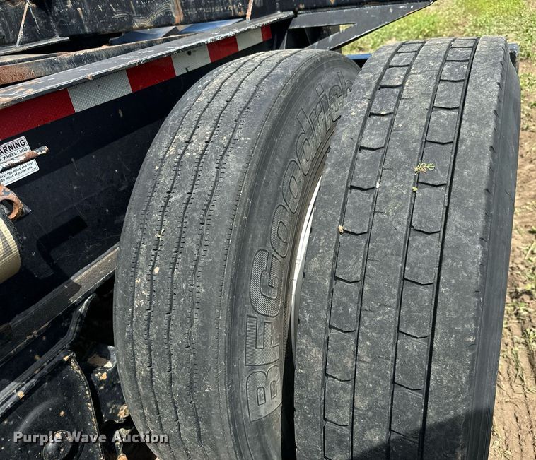 image for item DS7519 2016 Kaufman LT42S log trailer