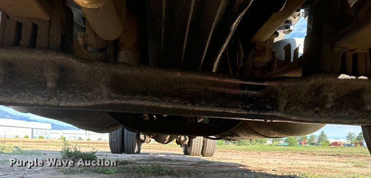 image for item DS7543 1989 Peterbilt  379 semi truck