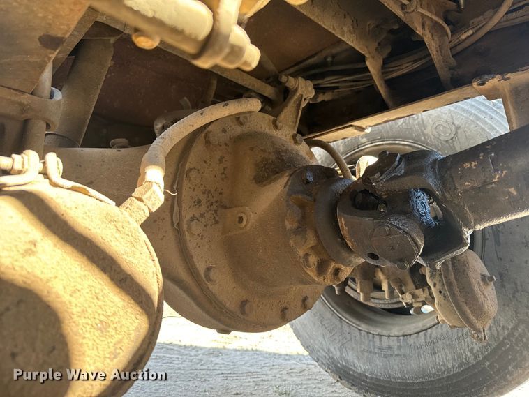 image for item DS7543 1989 Peterbilt  379 semi truck