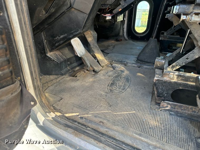 image for item DS7543 1989 Peterbilt  379 semi truck