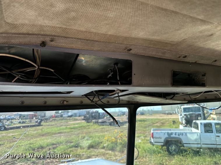 image for item DS7543 1989 Peterbilt  379 semi truck