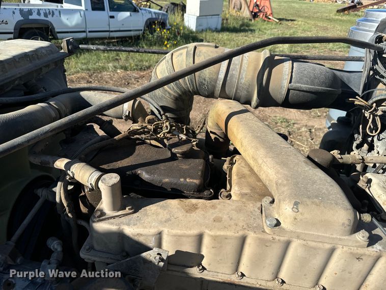 image for item DS7543 1989 Peterbilt  379 semi truck