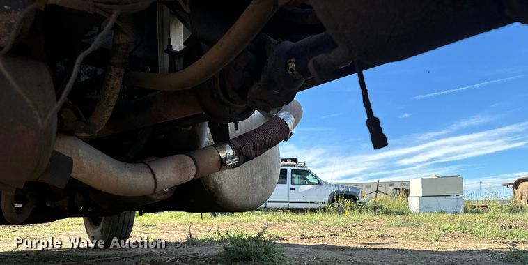 image for item DS7543 1989 Peterbilt  379 semi truck