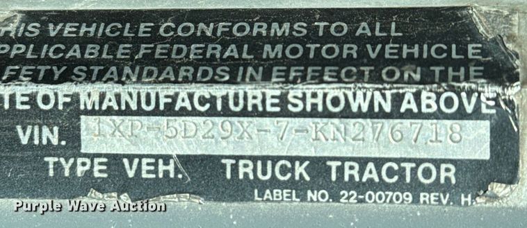 image for item DS7543 1989 Peterbilt  379 semi truck