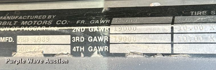 image for item DS7543 1989 Peterbilt  379 semi truck