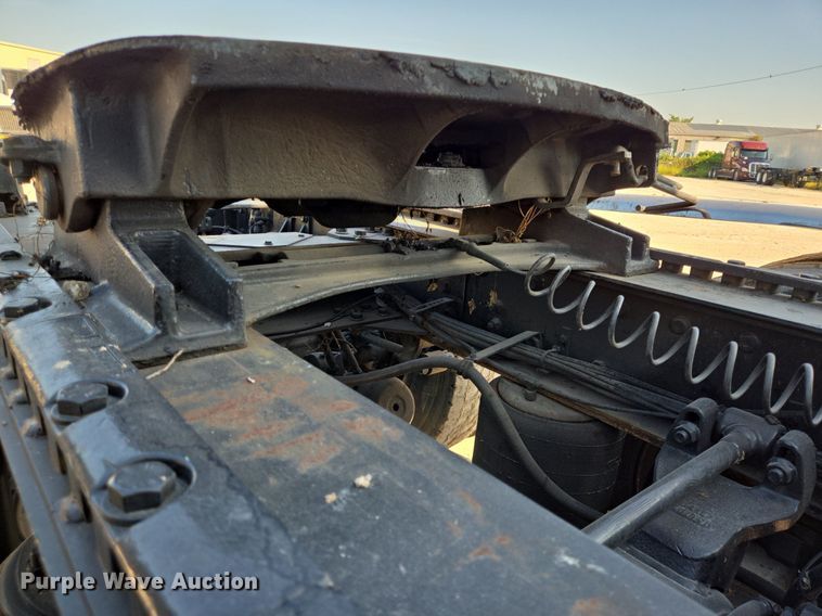 image for item DT5263 2007 International  9900i SFA 6x4 semi truck