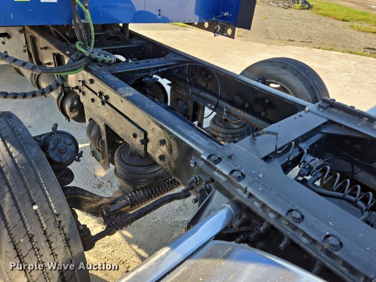 image for item DT5263 2007 International  9900i SFA 6x4 semi truck