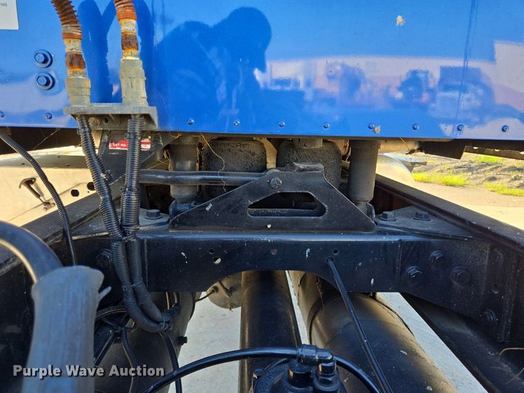 image for item DT5263 2007 International  9900i SFA 6x4 semi truck