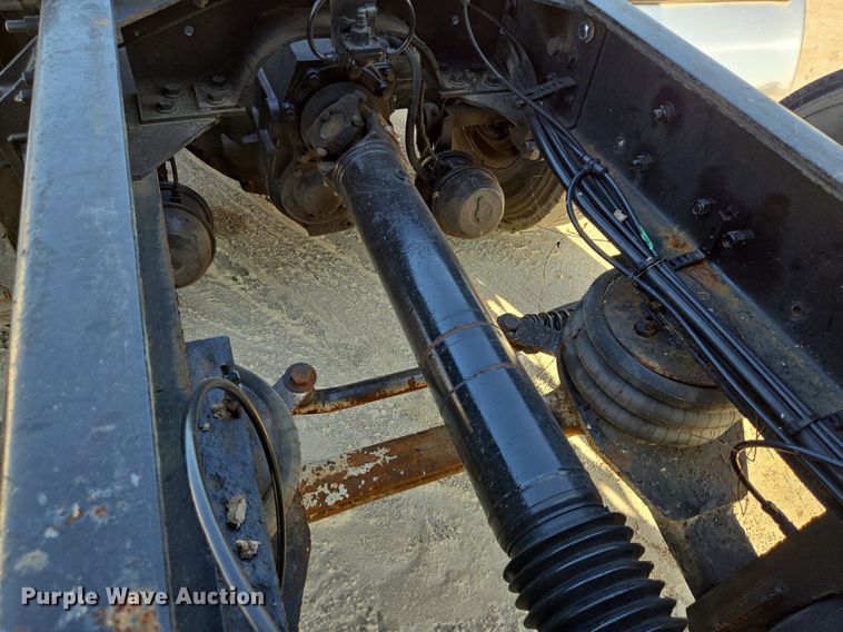 image for item DT5263 2007 International  9900i SFA 6x4 semi truck