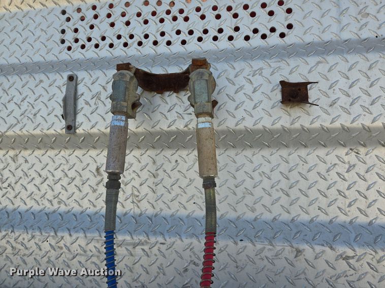 image for item DT5264 2012 Kenworth W900 semi truck