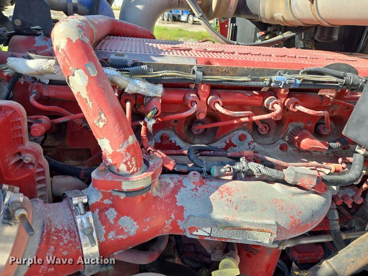 image for item DT5264 2012 Kenworth W900 semi truck