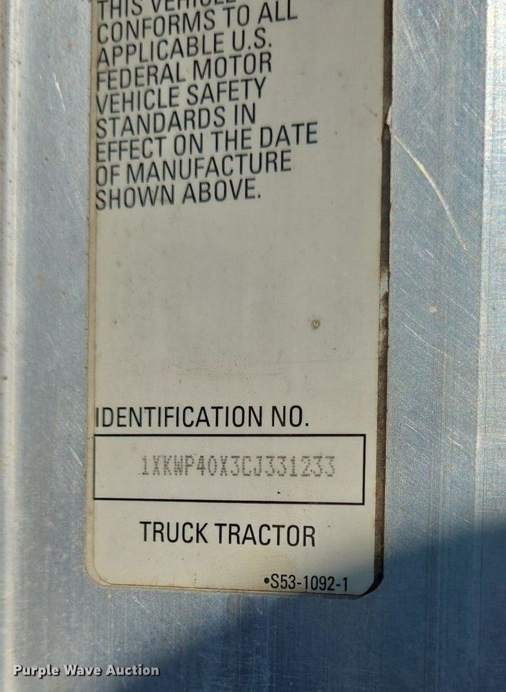 image for item DT5264 2012 Kenworth W900 semi truck