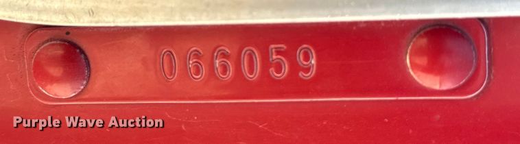 image for item DV2760 2004 Kenworth T800 semi truck