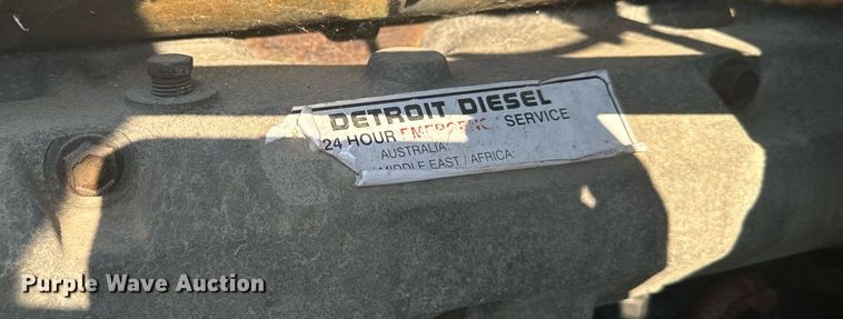 image for item DV2768 2003 Freightliner  Columbia  semi truck