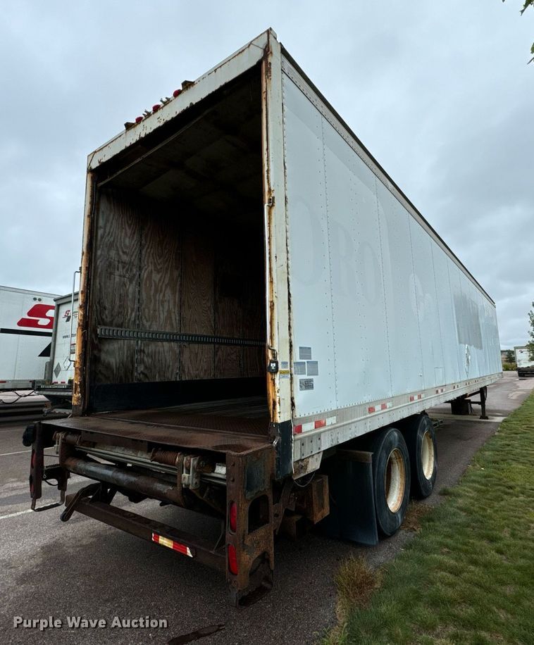 image for item DV5868 2004 Great Dane  dry van trailer