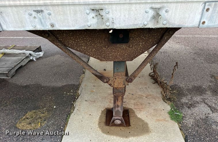 image for item DV5868 2004 Great Dane  dry van trailer