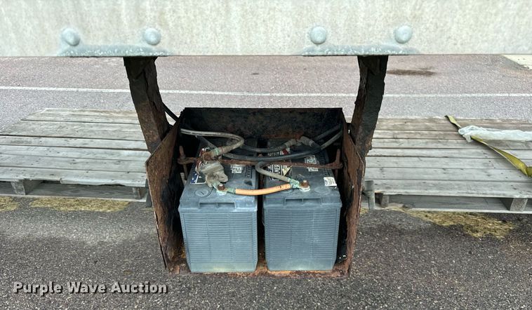 image for item DV5868 2004 Great Dane  dry van trailer