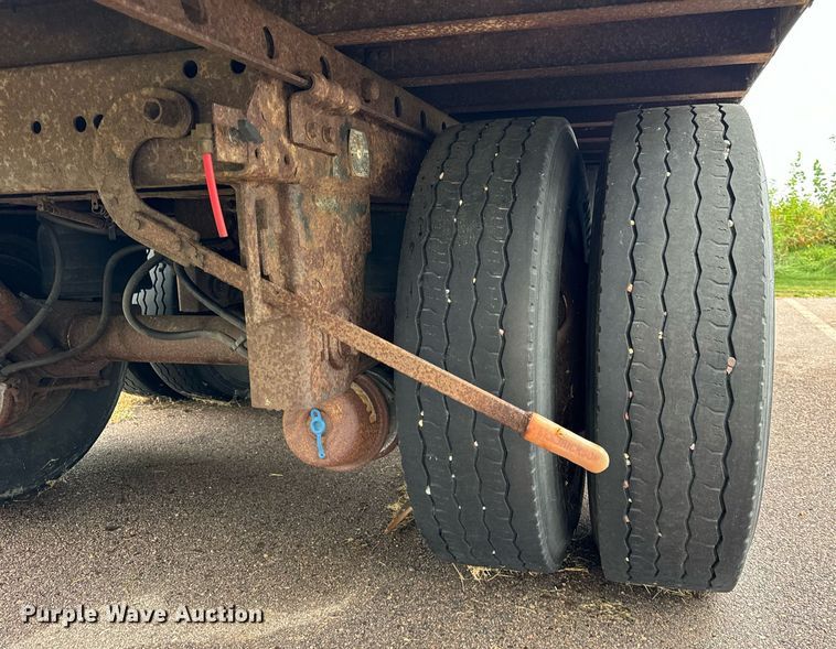 image for item DV5868 2004 Great Dane  dry van trailer