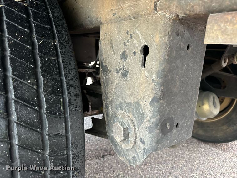 image for item DV5869 2014 Stoughton  AVW-535T-S-C-AR dry van trailer